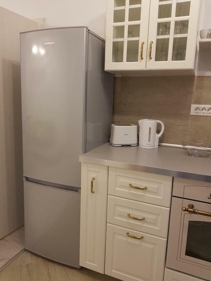 Apartament Ultracentral Monadin 2 ブラショフ エクステリア 写真